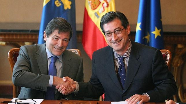 Javier Fernández garantiza «cooperación y lealtad» de Asturias con el Gobierno central