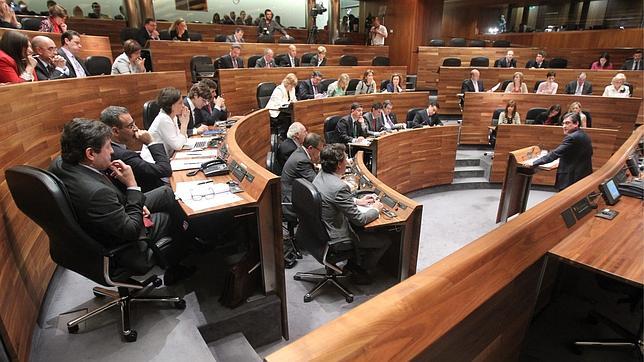 Fernández pedirá tiempo a Montoro para hacer su plan de ajuste en Asturias