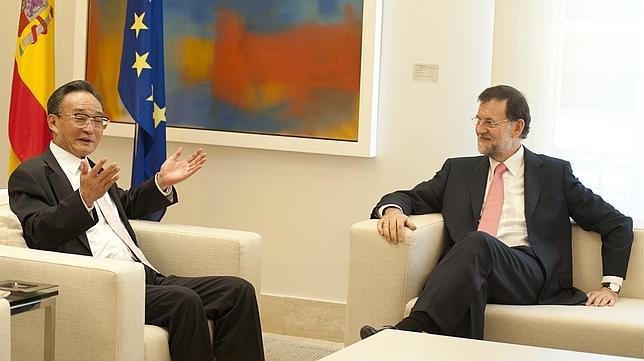 El Gobierno consigue contratos por 500 millones de euros con China