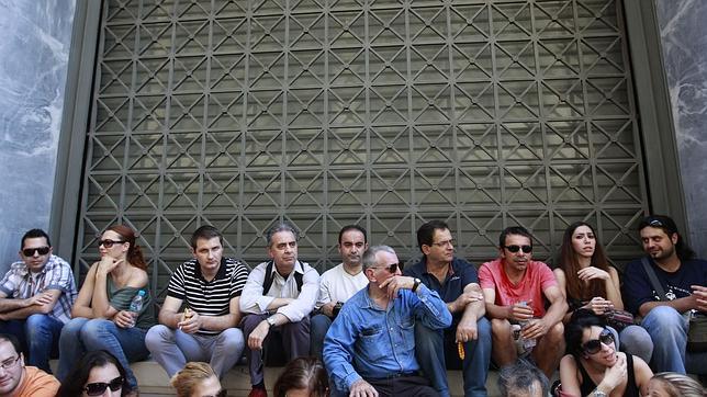 Indignación en Grecia porque el FMI les dice que tienen que pagar impuestos