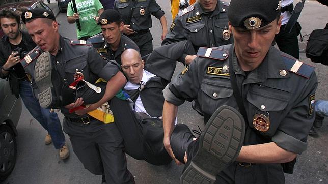 Putin aprieta las tuercas a la oposición