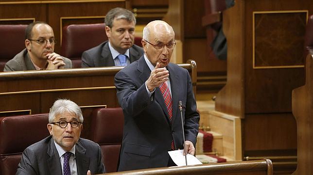 Duran i Lleida denuncia que algunos sitios de España «están siempre de fiesta mayor»