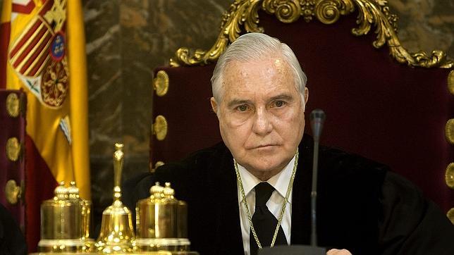 Carlos Dívar comparece hoy ante la prensa