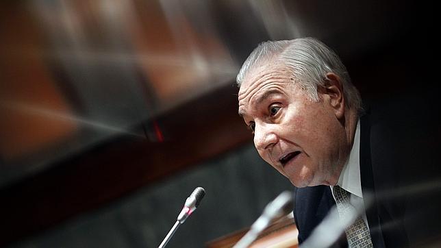 El PSOE pide en el Congreso que Carlos Dívar vaya a dar explicaciones