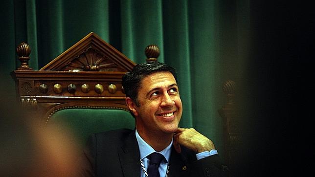 Archivan por segunda vez la querella por xenofobia contra el alcalde de Badalona