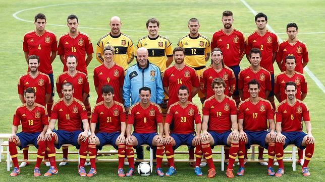 Los internacionales españoles podrán usar finalmente las redes sociales