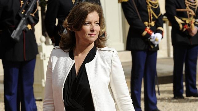 Valérie Trierweiler seguirá ejerciendo de periodista
