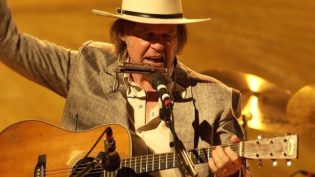 Neil Young baja a la mina con «Americana»