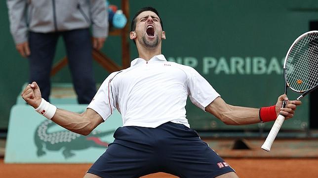 Djokovic sobrevive a Tsonga