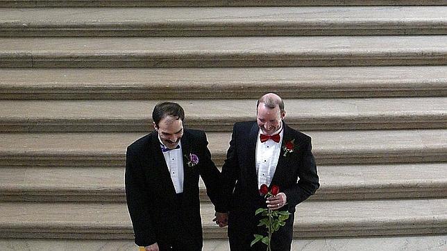 La Iglesia anglicana dejará de oficiar enlaces si Inglaterra legaliza el matrimonio homosexual