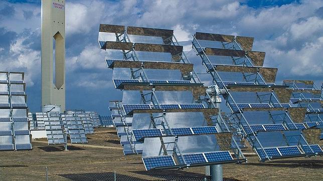 Abengoa construirá una de las mayores plantas fotovoltaicas de Estados Unidos
