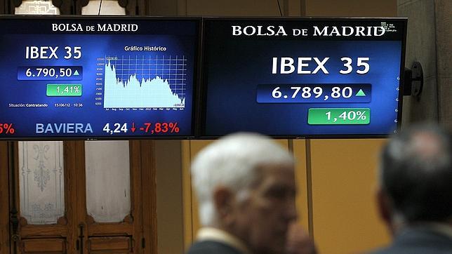 El Ibex sucumbe a la deuda y sólo sube un 0,34%, pero se anota una subida semanal del 2,5%