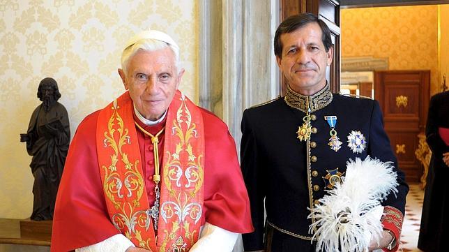 El nuevo embajador español en el Vaticano presenta sus credenciales al Papa