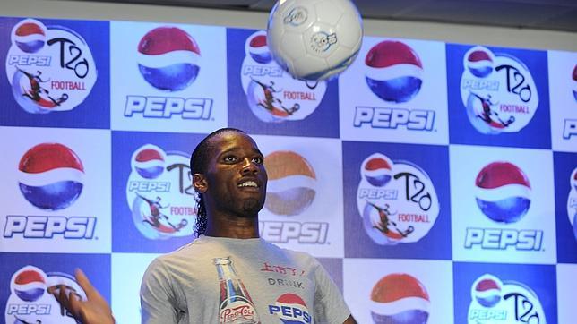 Drogba se convierte en el fichaje más caro del fútbol chino