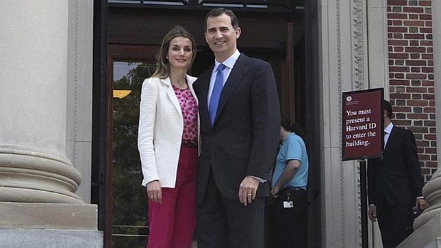 Don Felipe dialogará con Hillary Clinton sobre la relación entre Estados Unidos y España