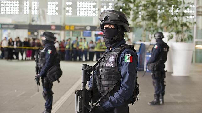 Un tiroteo mortal destapa una red de corrupción en el aeropuerto de Ciudad de México