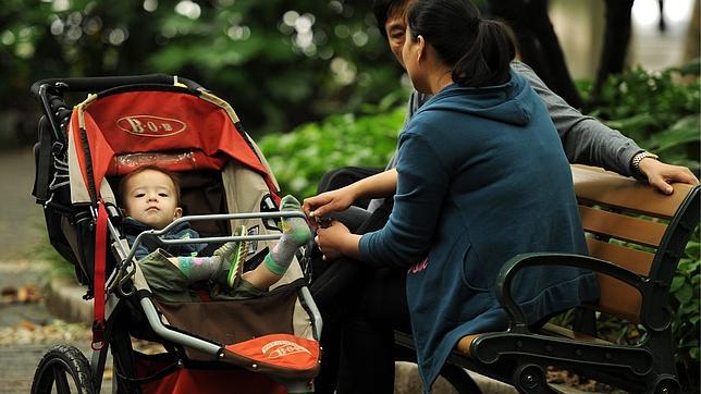 «Desaparece» el marido de la mujer china obligada a abortar a los siete meses