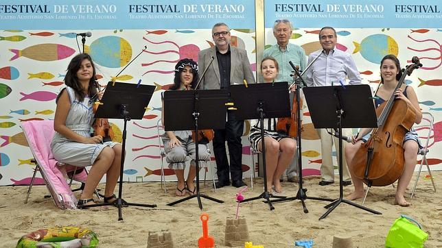 Boadella ofrece«felicidad barata» en el teatro de San Lorenzo de El Escorial