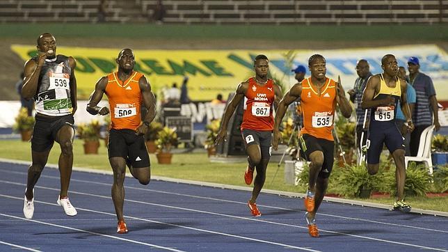 Yohan Blake vuelve a vencer a Usain Bolt, esta vez en los 200 metros