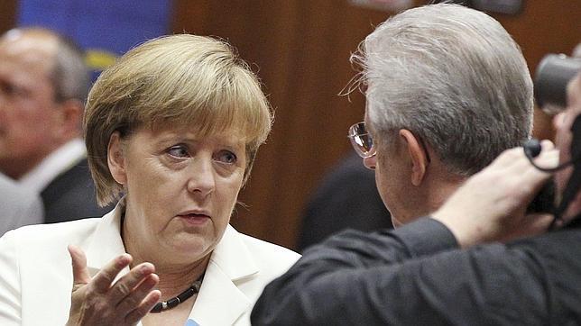 La crisis de la deuda italiana, sobre la mesa en el encuentro Merkel-Monti