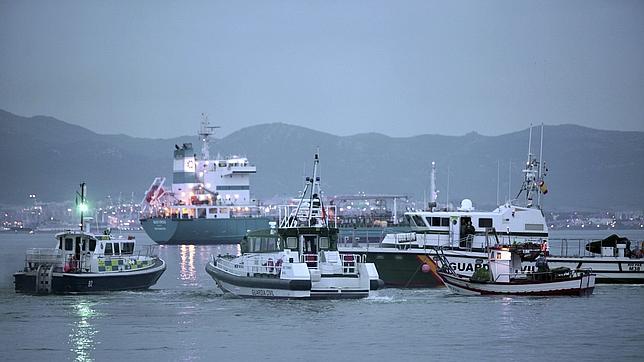 Gibraltar ignora a los pescadores y marca un calendario propio para resolver el conflicto