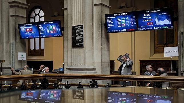 Primer examen para el Tesoro tras el acuerdo de recapitalización directa de la banca