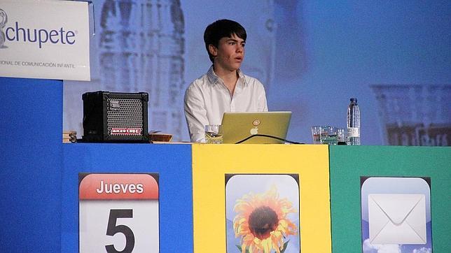 «Por la mañana voy a clase y por la tarde desarrollo apps móviles»