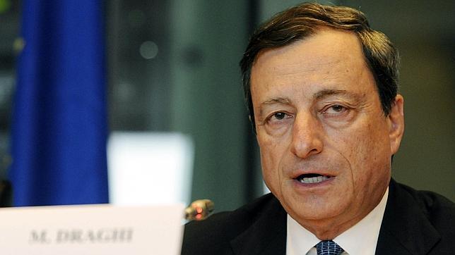 Draghi: «Es preferible que los gobiernos recorten gastos a que suban impuestos»