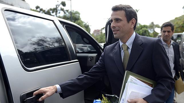 Chávez niega la prohibición a los militares de ver cadenas de televisión privadas