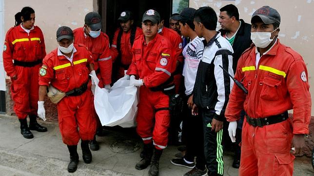 Recuperados los cuerpos de los dos militares muertos en Cauca tras estrellarse su avión