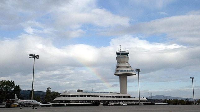 AENA plantea recortar un 65% su plantilla