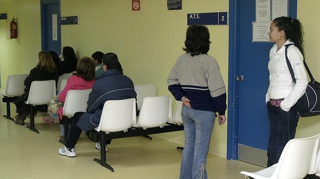 Las separadas y divorciadas tendrán derecho a la tarjeta sanitaria aunque no hayan cotizado