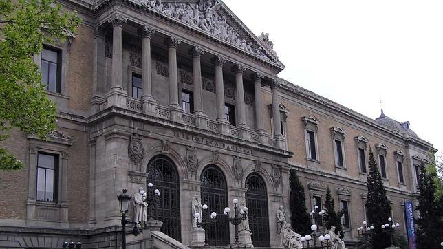 La Biblioteca Nacional reduce la iluminación de su fachada por los recortes