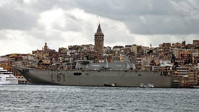 Morenés viaja a Turquía para impulsar acuerdos de la industria de Defensa