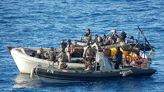 El presidente somalí concede pasaporte diplomático a un importante jefe pirata