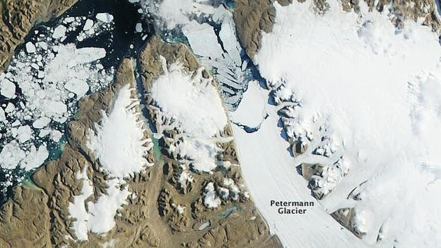 Un iceberg dos veces el tamaño de Manhattan se desprende en Groenlandia