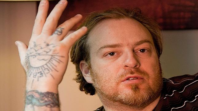 Evgueny Nikitin renuncia a Bayreuth por llevar tatuados símbolos nazis
