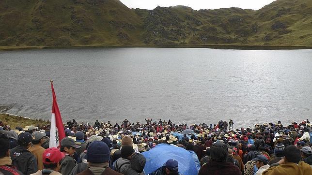 El conflicto minero de Conga causa un amplio cambio de Gobierno en Perú