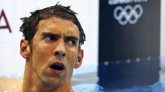 Lochte se cuelga el oro y Phelps se queda sin medalla
