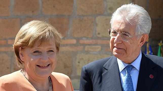 Merkel y Monti se comprometen a hacer todo lo posible para proteger la eurozona