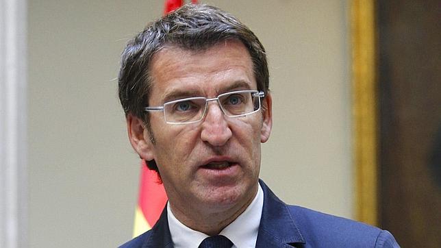 Feijóo: «Los parlamentos son igual de democráticos si son de 100, de 80 o de 60» diputados