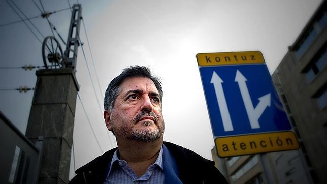 Eguiguren se plantea dejar la política por motivos «personales y de salud»