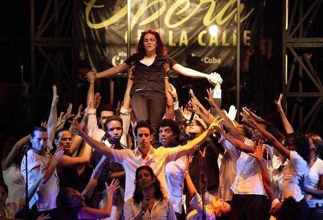 El gobierno cubano cierra la compañía Ópera en la calle por «enriquecimiento»