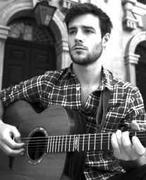 Conoce a Roo Panes, el músico alternativo que Burberry ha convertido en modelo