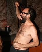 Ignatius: «Si no te comportas como Hitler y Pau Donés puedes vivir con dignidad»