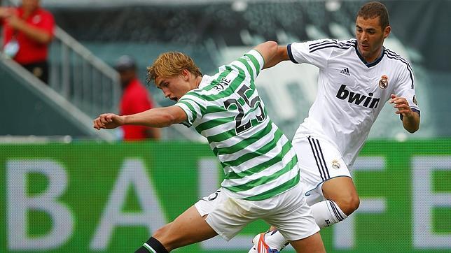 Benzema y Callejón cierran una gira redonda