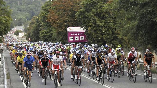 Perico Delgado Reúne A 1.901 Ciclistas En Su Decimonovena Marcha ...