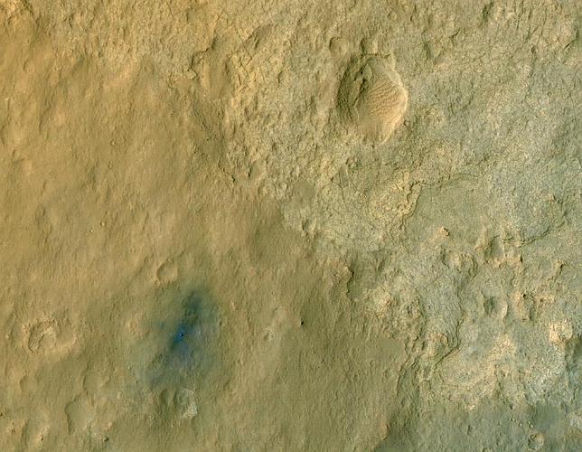 Primera imagen en color del Curiosity desde la órbita de Marte