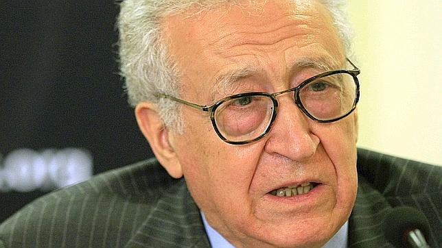 Brahimi sustituye a Annan como mediador en el conflicto sirio