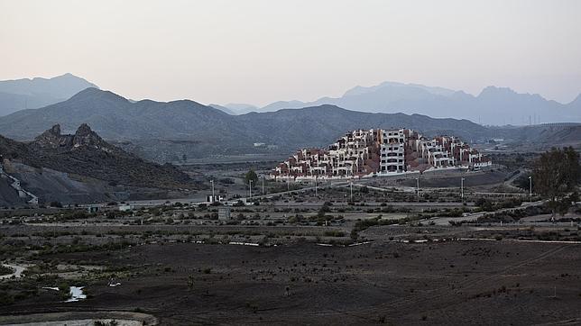 Encontramos la Torre de Babel en San Juan de los Terreros